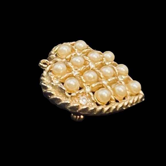 Vintage Gold Tone And Faux Pearl Heart Brooch/Pendant (4782) - Picture 3 of 4